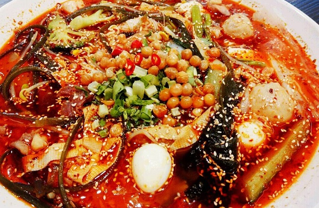 開冒菜店是加盟還是自己弄？