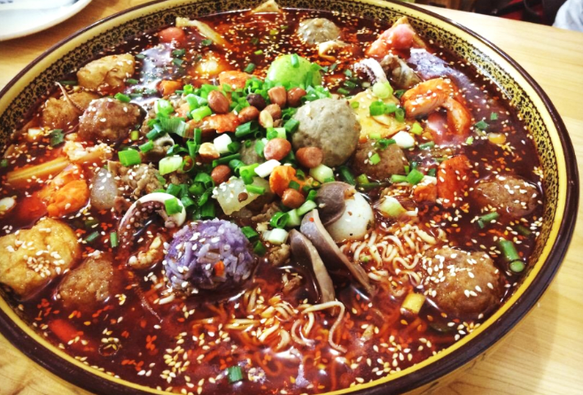 江蘇冒菜加盟哪家好？加盟的看過(guò)來(lái)